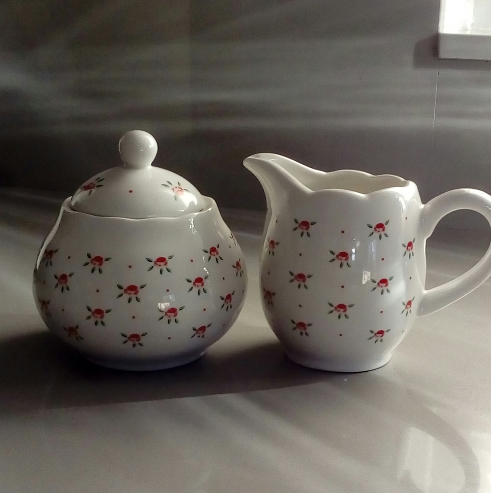Set of creamer and sugar bowl - Picture 1 of 5